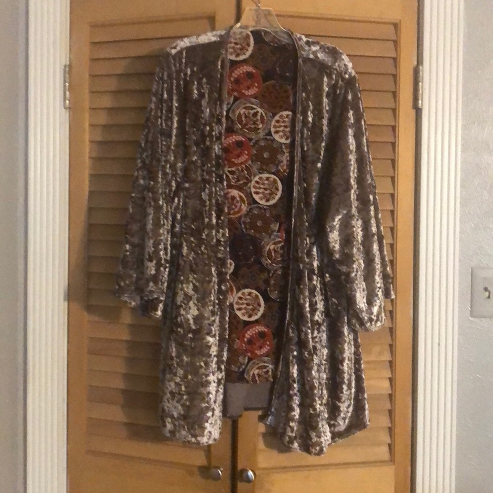 Velvet kimono